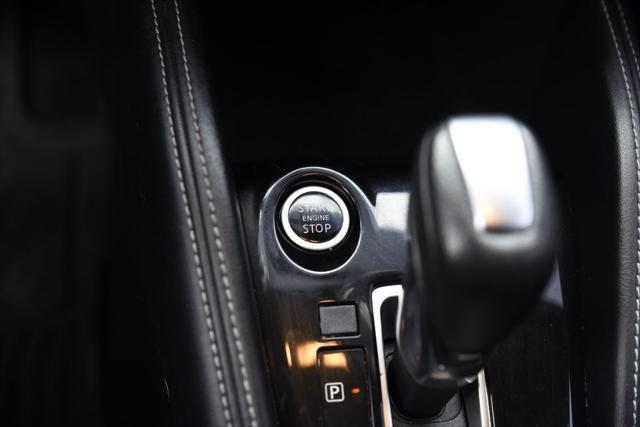 Photo of 2019 Monarch Orange/Super Black Nissan Kicks