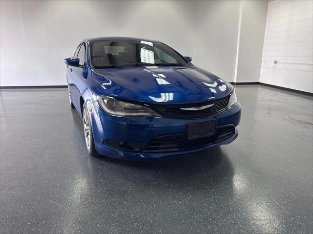 2016 Chrysler 200
