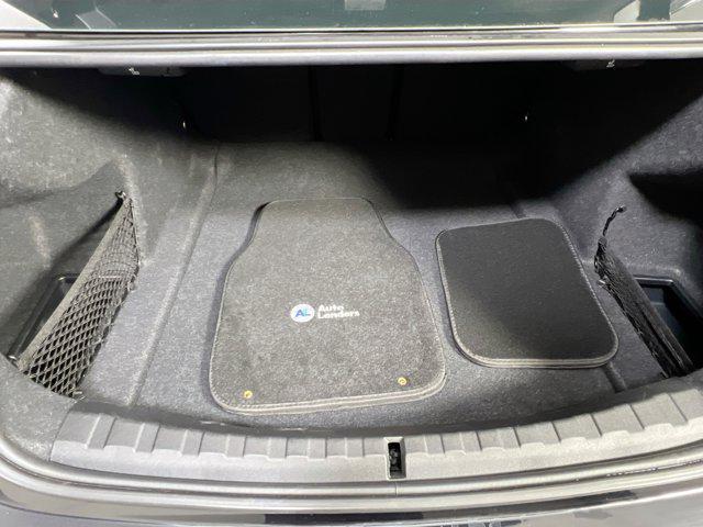Photo of 2019 Black Sapphire Metallic BMW 330