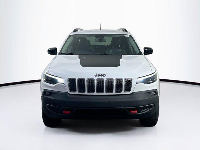 Photo of 2022 Bright White Clearcoat Jeep Cherokee
