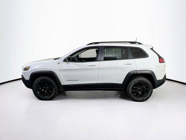 Photo of 2022 Bright White Clearcoat Jeep Cherokee