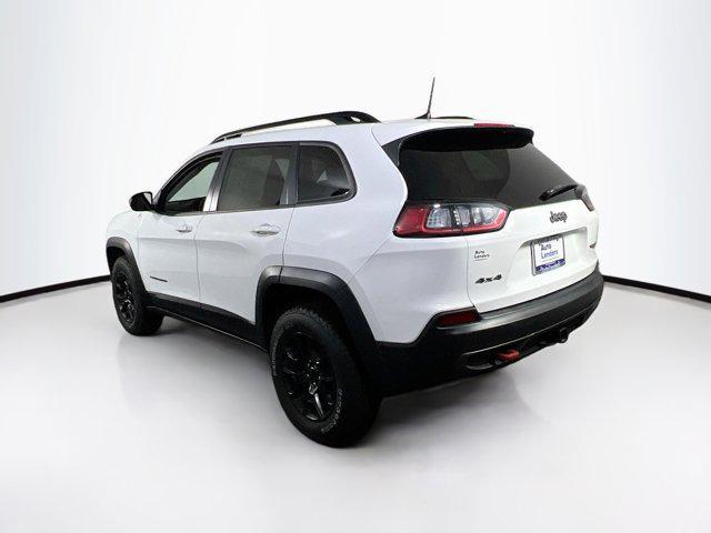 Photo of 2022 Bright White Clearcoat Jeep Cherokee