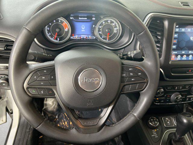 Photo of 2022 Bright White Clearcoat Jeep Cherokee