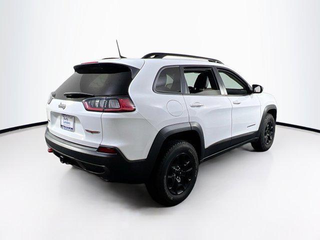 Photo of 2022 Bright White Clearcoat Jeep Cherokee