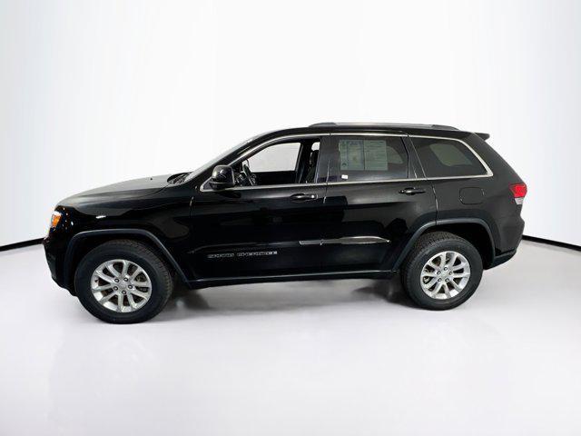 Photo of 2021 Diamond Black Crystal Pearlcoat Jeep Grand Cherokee