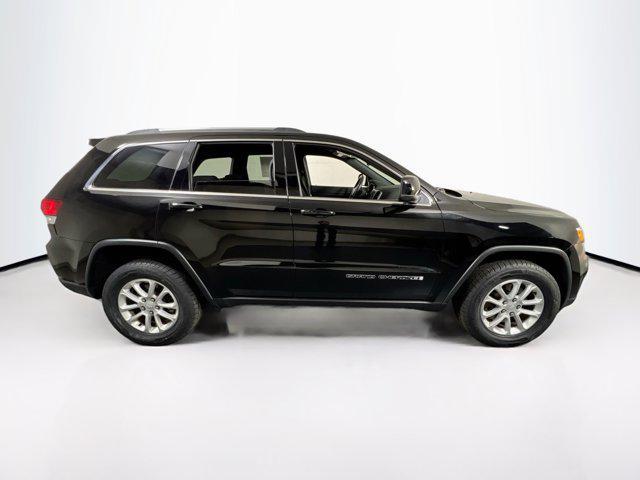 Photo of 2021 Diamond Black Crystal Pearlcoat Jeep Grand Cherokee