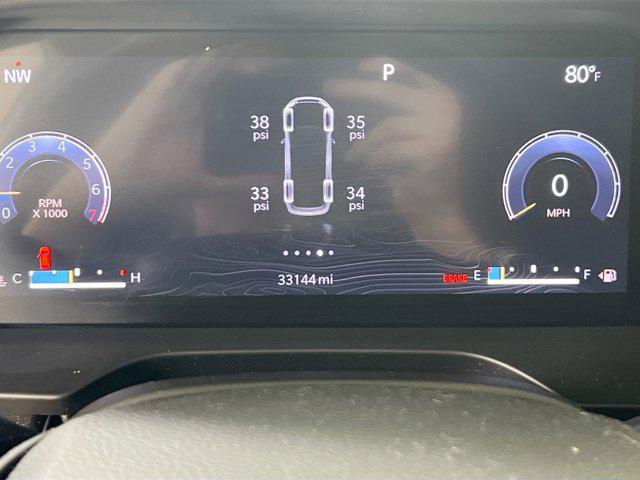 Photo of 2022 Silver Zynith Jeep Grand Cherokee