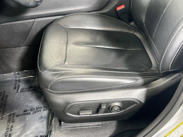Photo of 2022 Silver Zynith Jeep Grand Cherokee