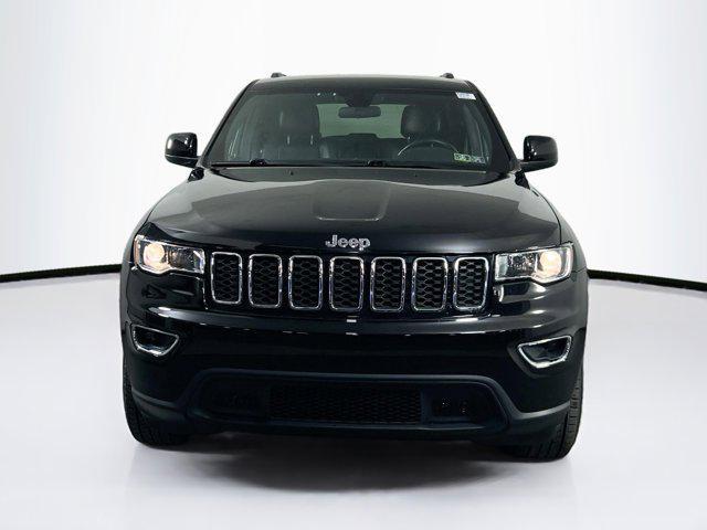 Photo of 2021 Diamond Black Crystal Pearlcoat Jeep Grand Cherokee