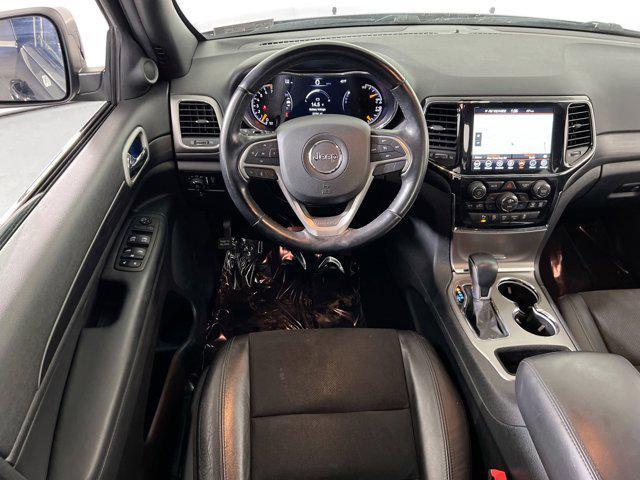 Photo of 2021 Diamond Black Crystal Pearlcoat Jeep Grand Cherokee