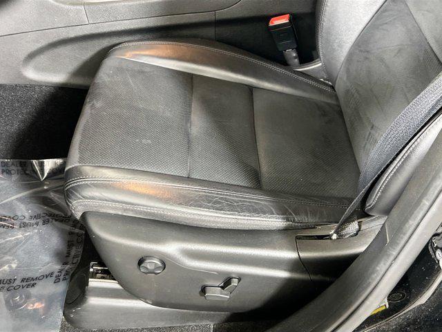 Photo of 2021 Diamond Black Crystal Pearlcoat Jeep Grand Cherokee