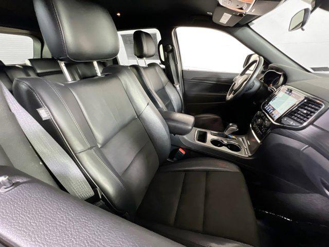 Photo of 2021 Diamond Black Crystal Pearlcoat Jeep Grand Cherokee