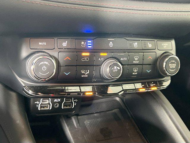 Photo of 2022 DB Black Clearcoat Dodge Durango