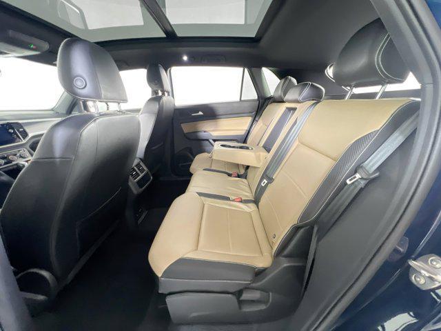 Photo of 2022 Tourmaline Blue Metallic Volkswagen Atlas Cross Sport