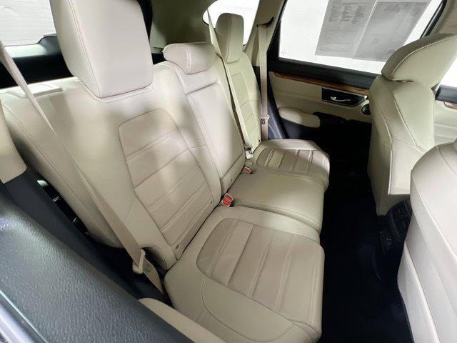 Photo of 2022 Platinum White Pearl Honda CR-V
