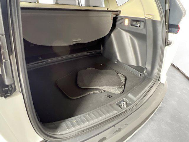 Photo of 2022 Platinum White Pearl Honda CR-V