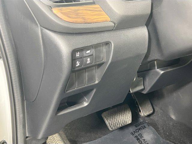Photo of 2022 Platinum White Pearl Honda CR-V