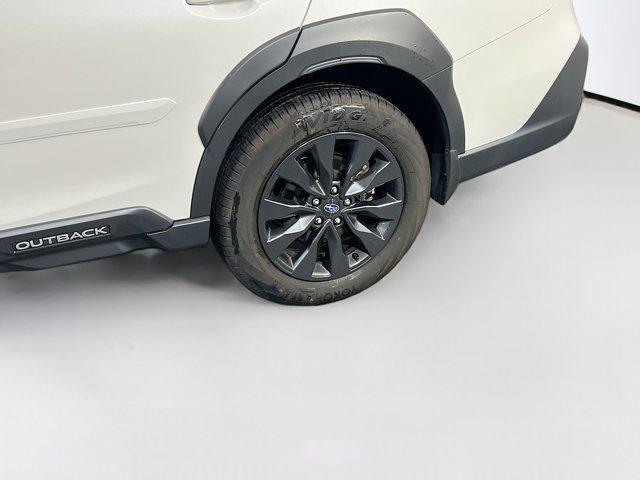 Photo of 2023 Crystal White Pearl Subaru Outback