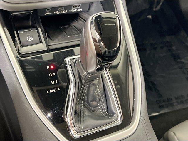 Photo of 2023 Crystal White Pearl Subaru Outback