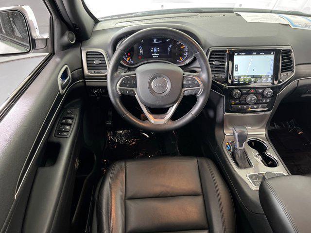 Photo of 2022 Bright White Clearcoat Jeep Grand Cherokee