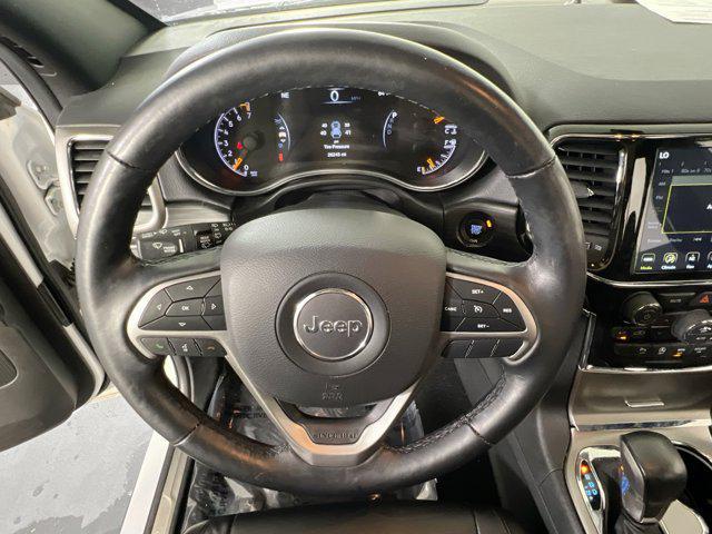Photo of 2022 Bright White Clearcoat Jeep Grand Cherokee