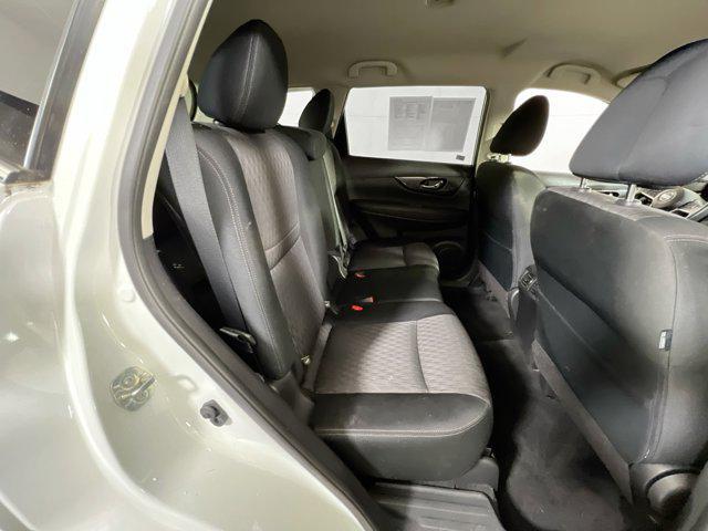 Photo of 2019 Pearl White Tricoat Nissan Rogue