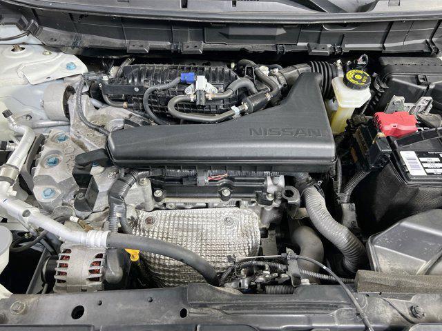 Photo of 2019 Pearl White Tricoat Nissan Rogue