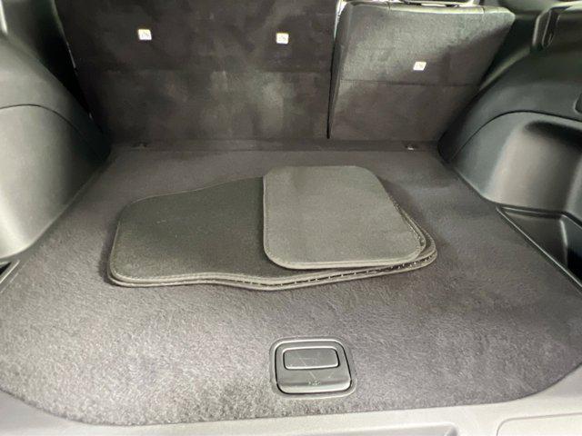 Photo of 2022 Bright White Clearcoat Jeep Grand Cherokee
