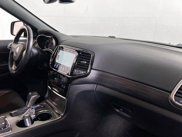 Photo of 2022 Bright White Clearcoat Jeep Grand Cherokee