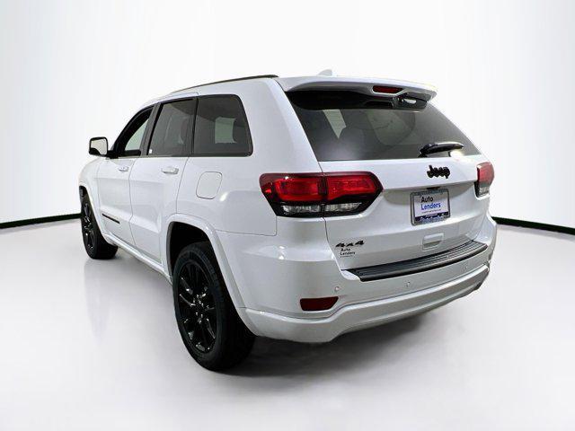 Photo of 2022 Bright White Clearcoat Jeep Grand Cherokee