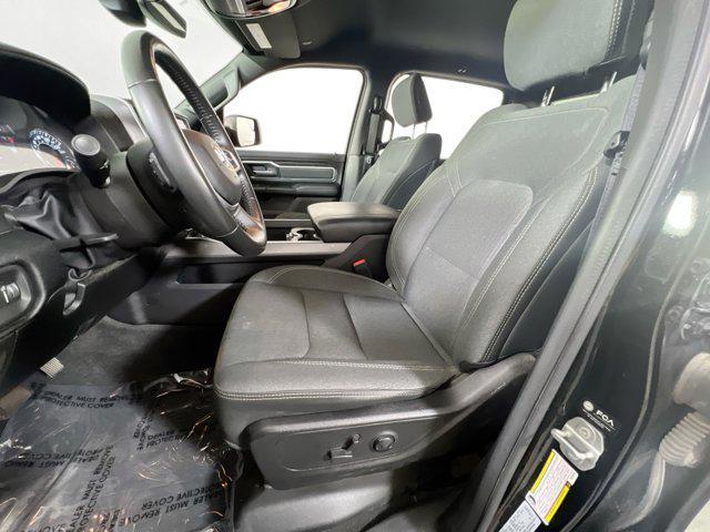 Photo of 2022 Diamond Black Crystal Pearlcoat RAM 1500