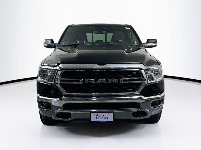 Photo of 2022 Diamond Black Crystal Pearlcoat RAM 1500
