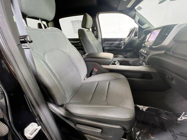 Photo of 2022 Diamond Black Crystal Pearlcoat RAM 1500