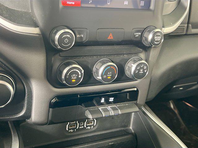 Photo of 2022 Diamond Black Crystal Pearlcoat RAM 1500