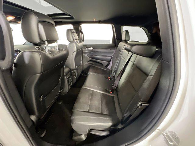 Photo of 2021 Bright White Clearcoat Jeep Grand Cherokee