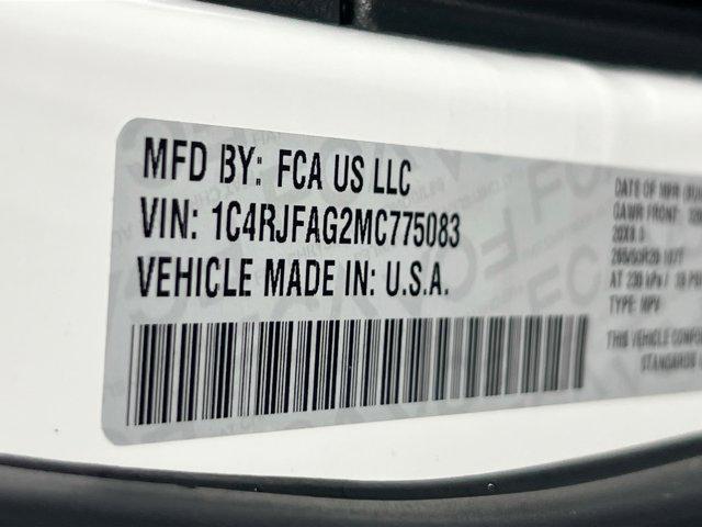 Photo of 2021 Bright White Clearcoat Jeep Grand Cherokee