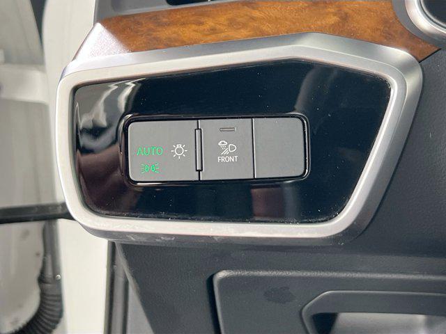 Photo of 2023 Glacier White Metallic Audi A6