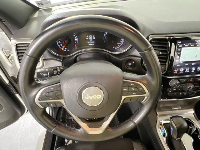 Photo of 2022 Bright White Clearcoat Jeep Grand Cherokee
