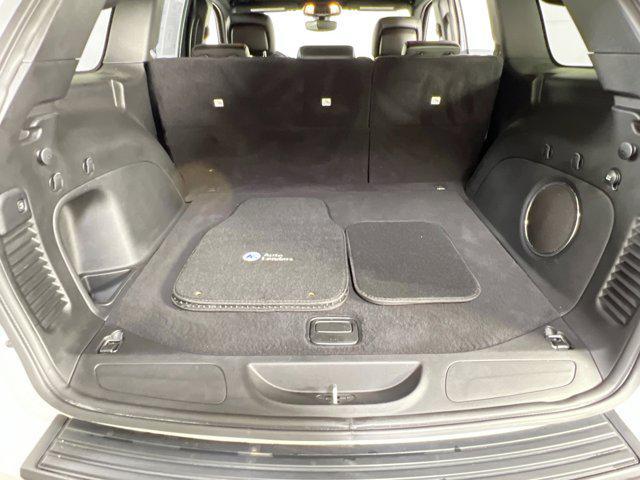 Photo of 2022 Bright White Clearcoat Jeep Grand Cherokee