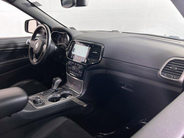 Photo of 2022 Bright White Clearcoat Jeep Grand Cherokee