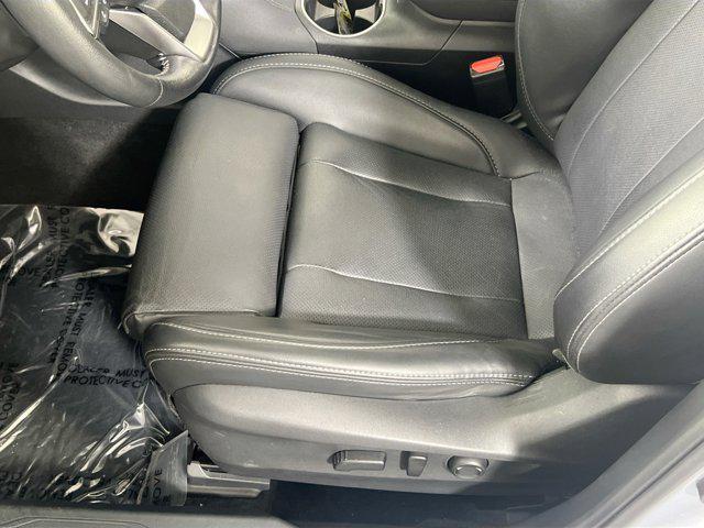 Photo of 2022 Ice Silver Metallic Subaru Legacy