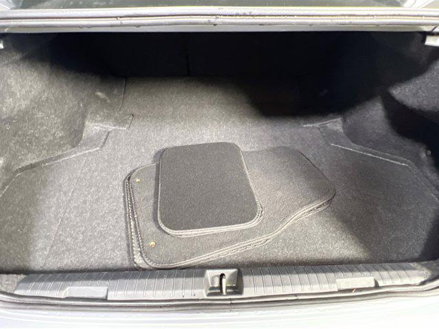 Photo of 2022 Ice Silver Metallic Subaru Legacy