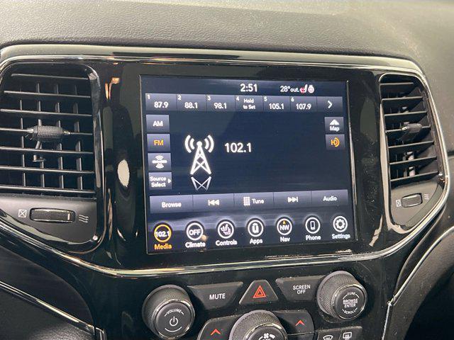 Photo of 2021 Slate Blue Pearlcoat Jeep Grand Cherokee