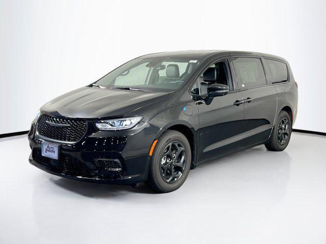 2023 Chrysler Pacifica Hybrid