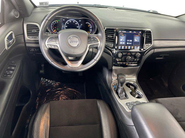 Photo of 2022 Sting-Gray Clearcoat Jeep Grand Cherokee