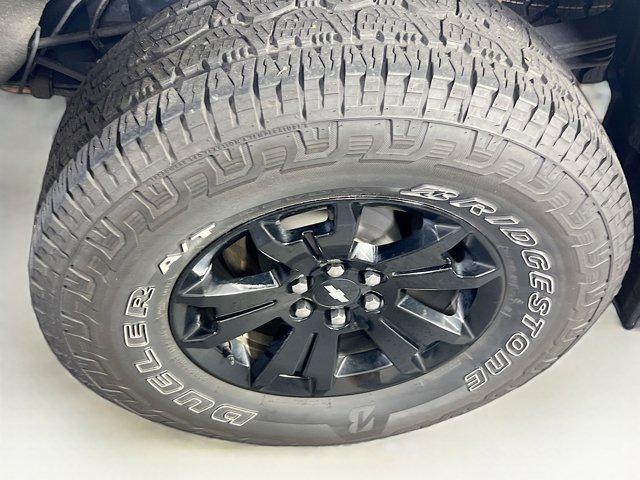 Photo of 2022 Summit White Chevrolet Colorado