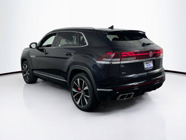Photo of 2024 Deep Black Pearl Volkswagen Atlas Cross Sport