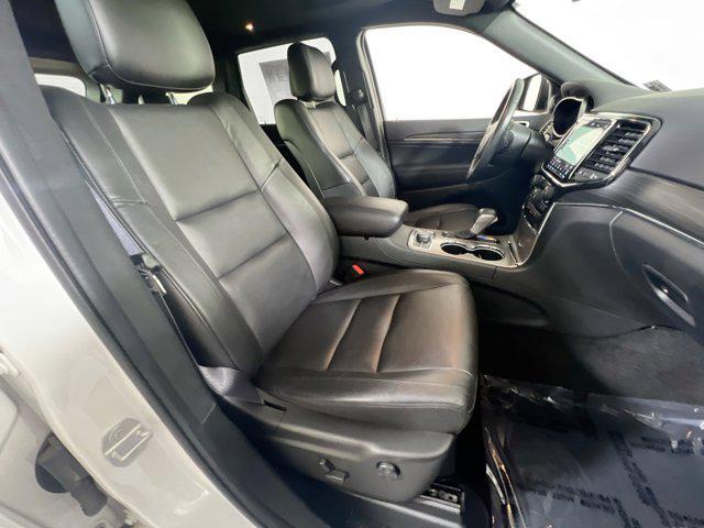 Photo of 2022 Bright White Clearcoat Jeep Grand Cherokee