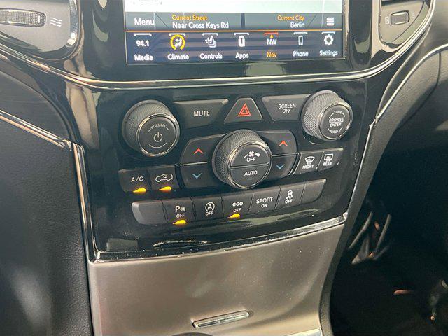 Photo of 2022 Bright White Clearcoat Jeep Grand Cherokee