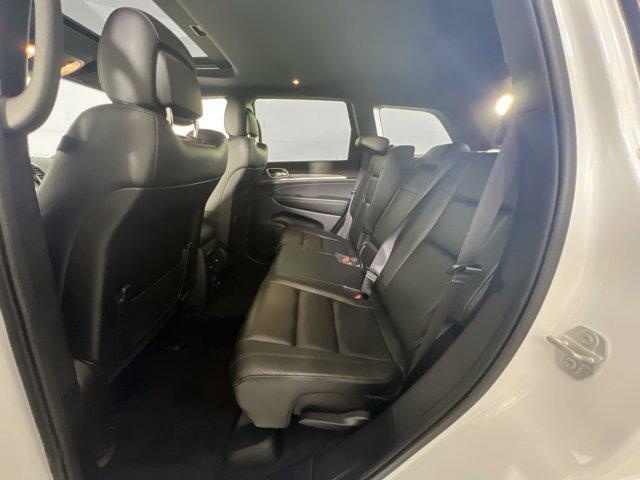 Photo of 2022 Bright White Clearcoat Jeep Grand Cherokee